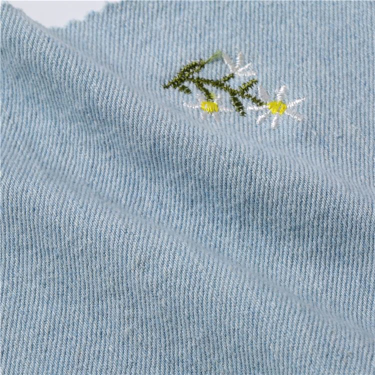 İşlemeli Pamuklu Denim Kumaş